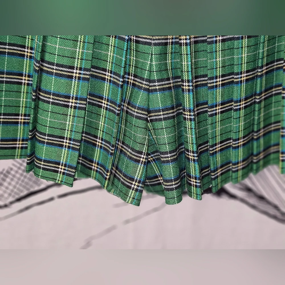 Like New Maje Green Plaid Pleated Invert Skort 26